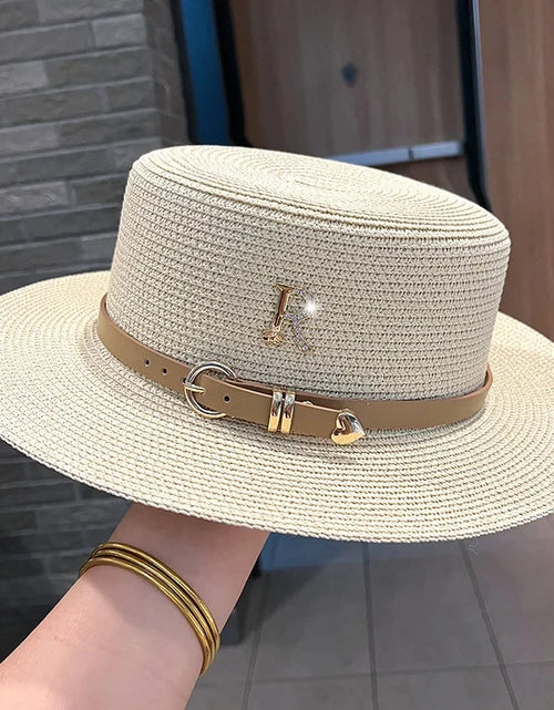 Load image into Gallery viewer, Summer Sun Hat Flat Top Straw Hats for Women New Metal R Letter Fashionable Beach Sun Hat Females Travel Holidays Boater Hat
